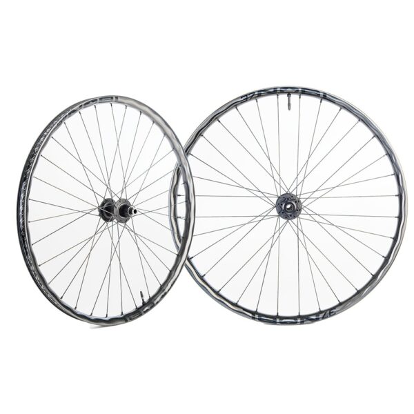 TR37 matte black Chris King Wheelset