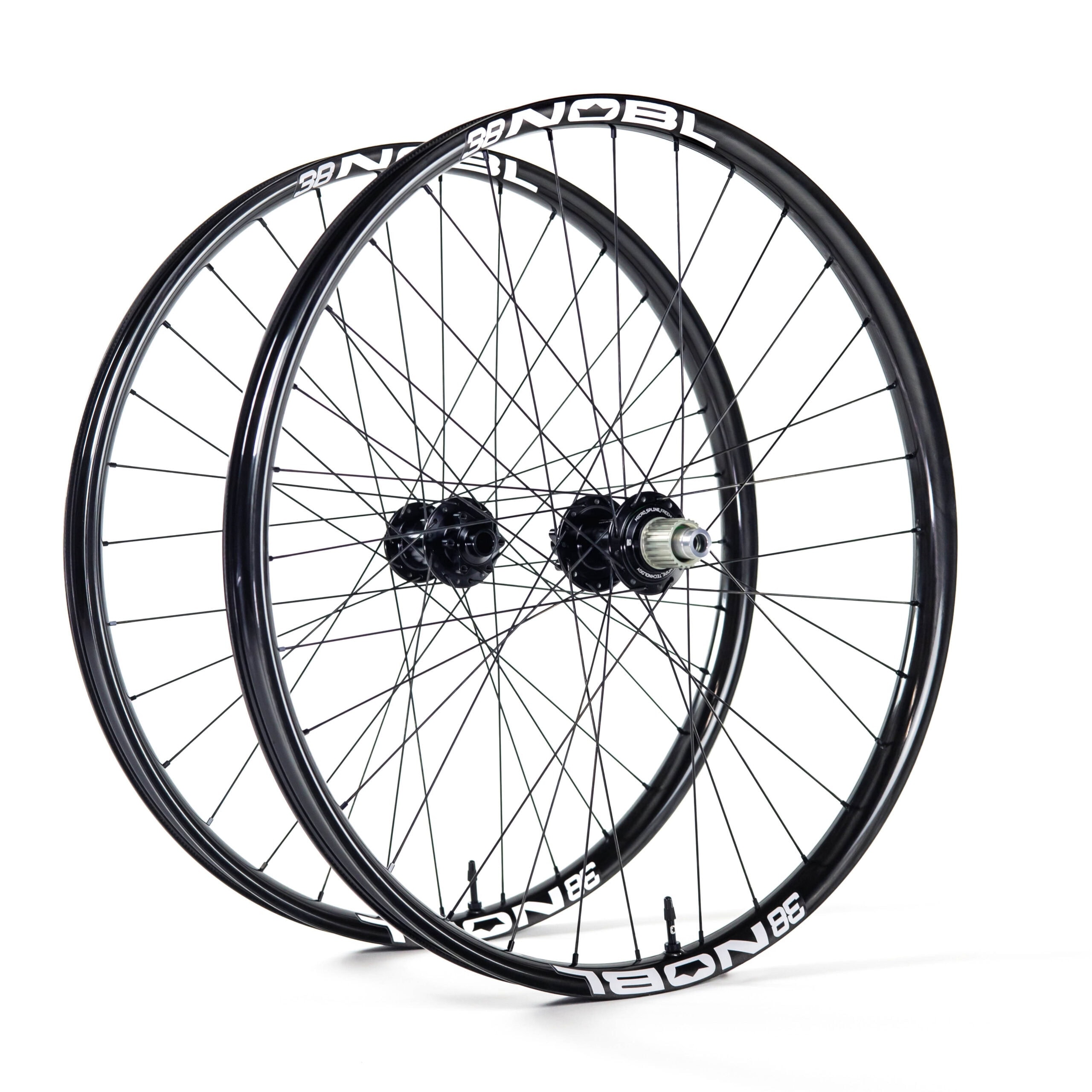 NOBL Signature 38 Wheelset
